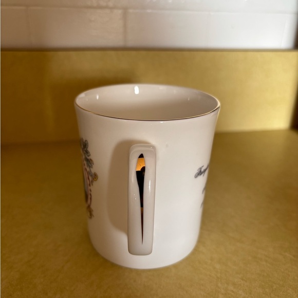 She Fairytale Romantic Union All The  Centuries 29th April 2011 - Picture 3 of 5